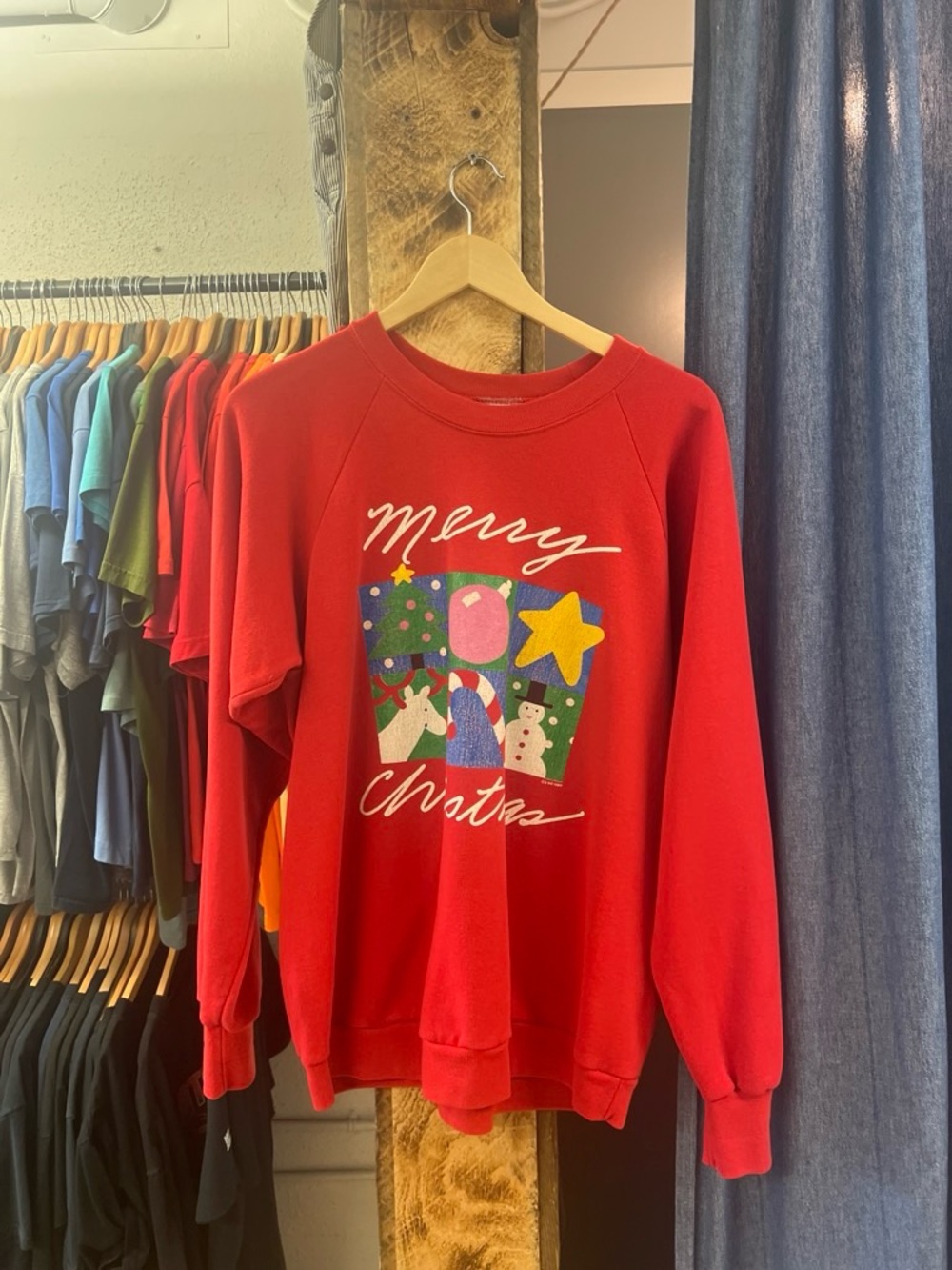 Vintage Merry Christmas Red Graphic crewneck